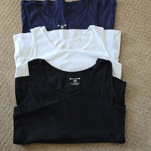 3 New Architect Women's 2X Tank Tops